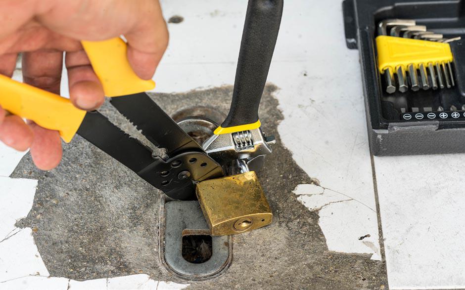 dépannage serrurier urgent Courbevoie